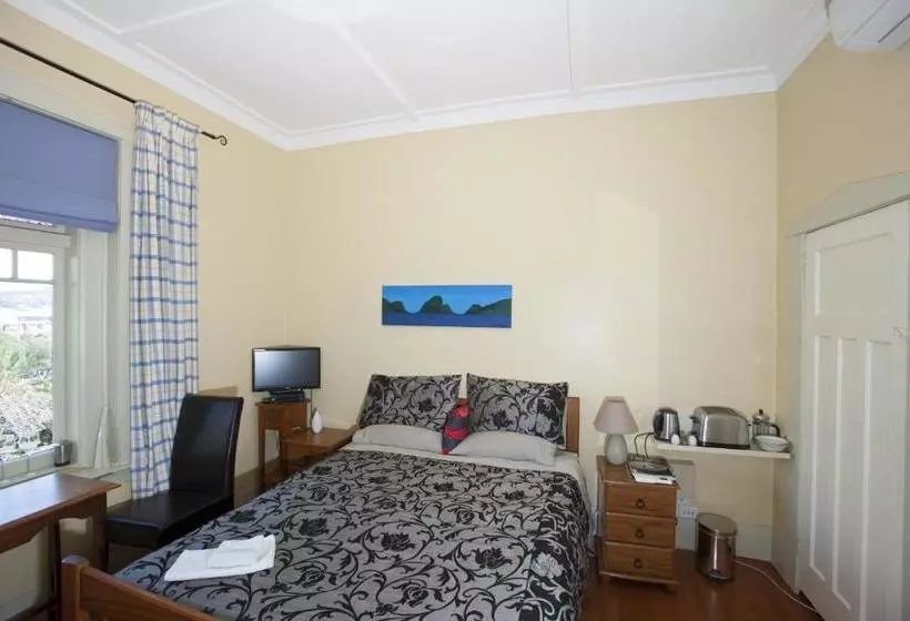 Bed and Breakfast Kauri Nest