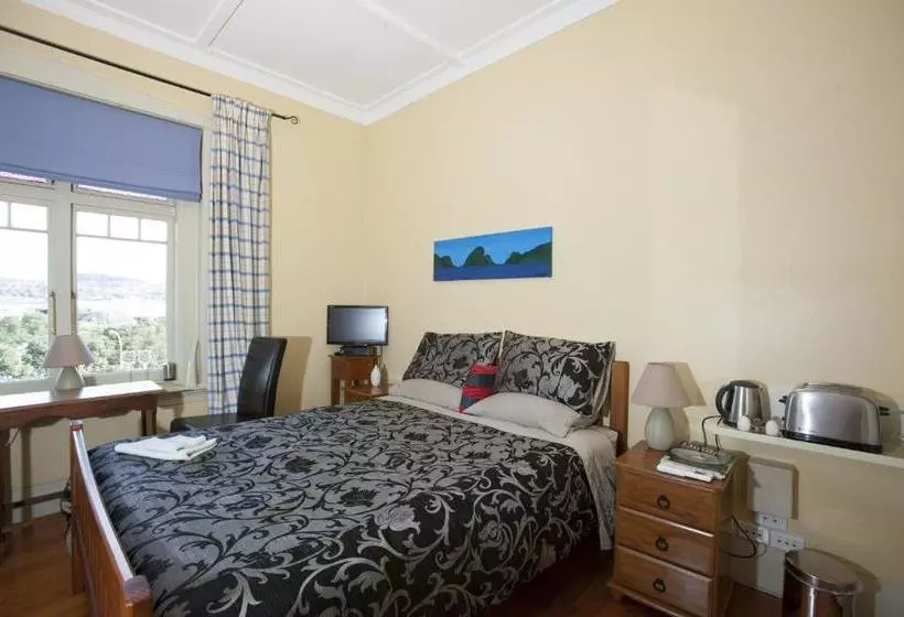 Bed and Breakfast Kauri Nest