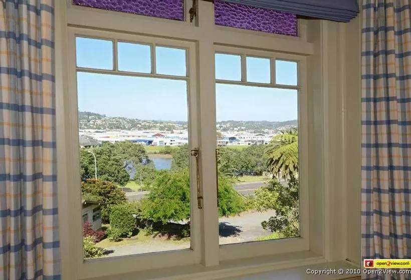 Bed and Breakfast Kauri Nest