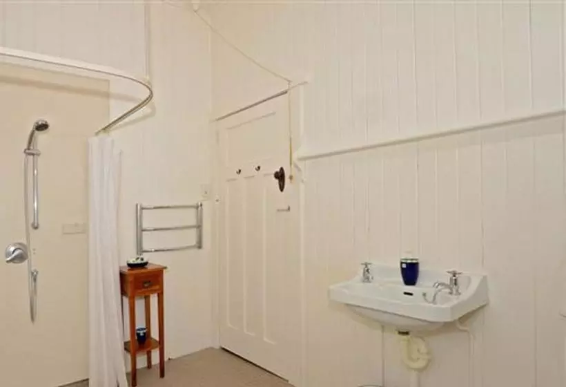 Bed and Breakfast Kauri Nest