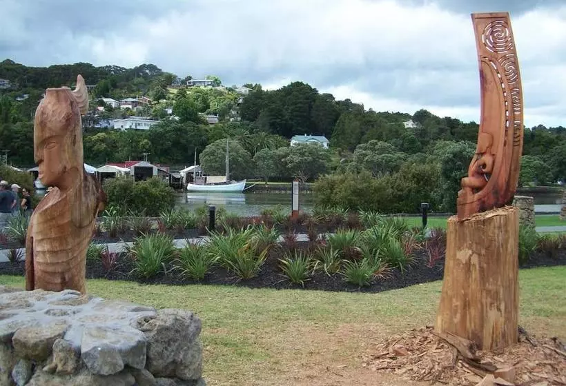 Bed and Breakfast Kauri Nest