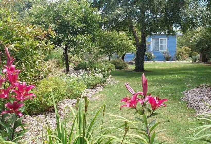 Boat Harbour Garden Cottages