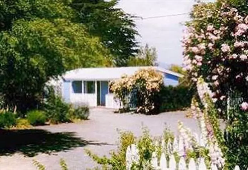 Boat Harbour Garden Cottages