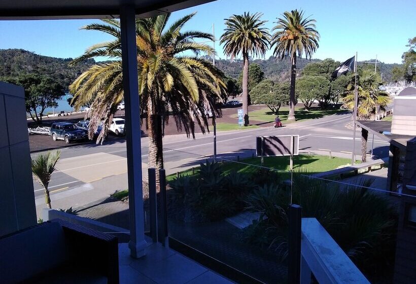 Esplanade Apartments