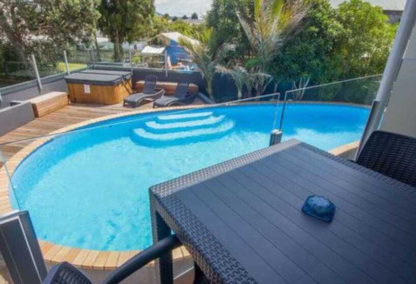 Esplanade Apartments