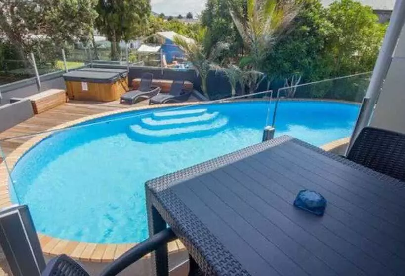 Esplanade Apartments