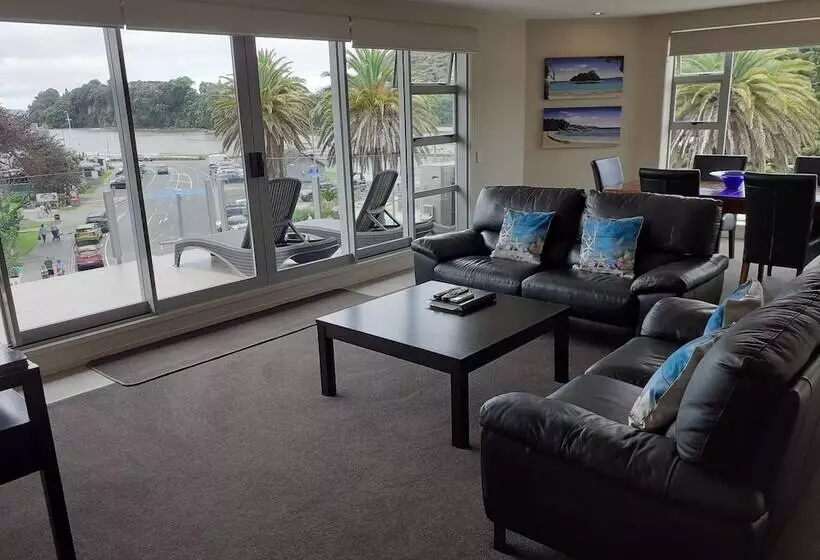 Esplanade Apartments