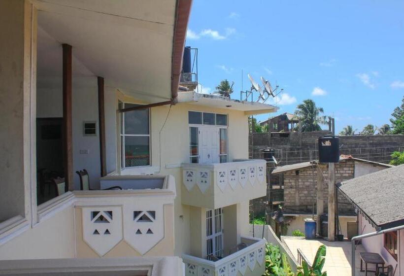 酒店 Blue Eyes Inn