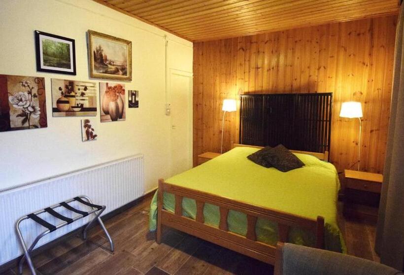 בית מלון כפרי Christys Palace