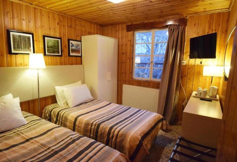 בית מלון כפרי Christys Palace