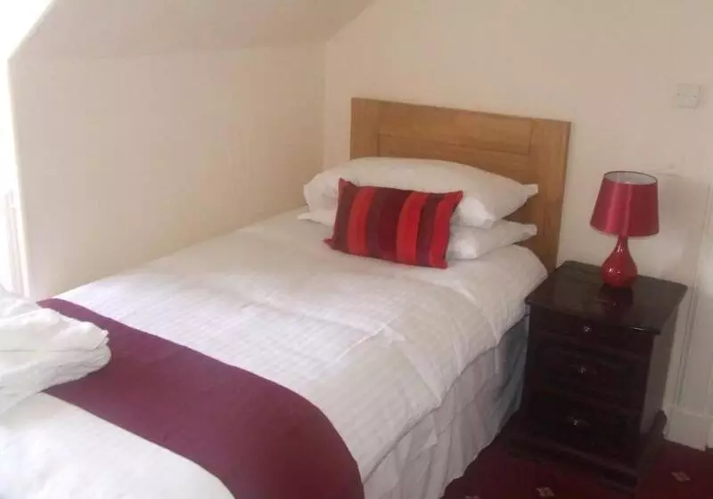 Hillside Hotel & Restaurant