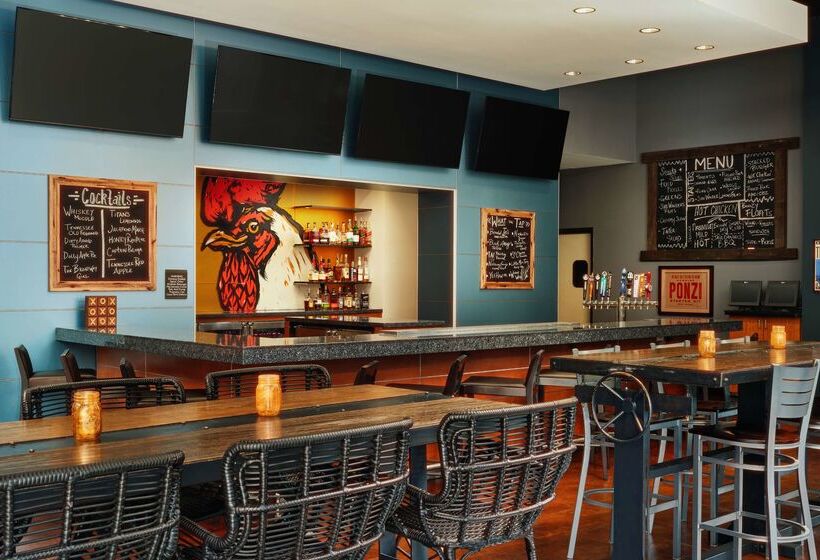 هتل Hilton Garden Inn Nashville Downtown/convention Center