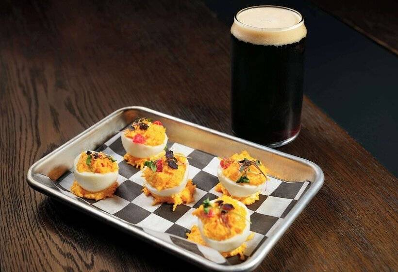 هتل Hilton Garden Inn Nashville Downtown/convention Center