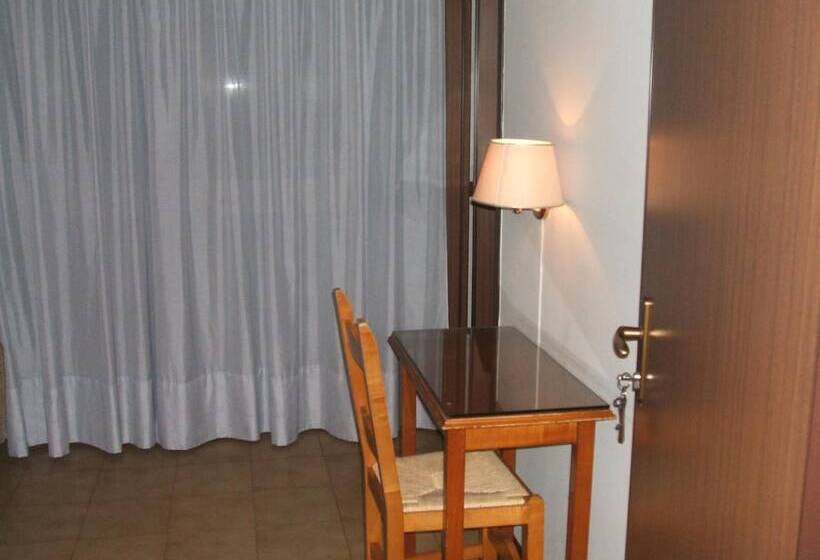 בית מלון כפרי Ristorante Da Gianni