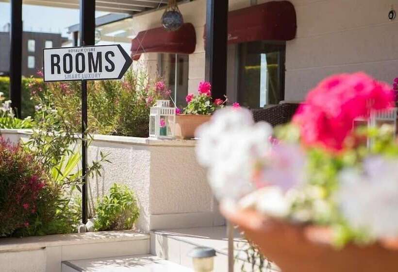 Rooms Smart Luxury Hotel & Beach