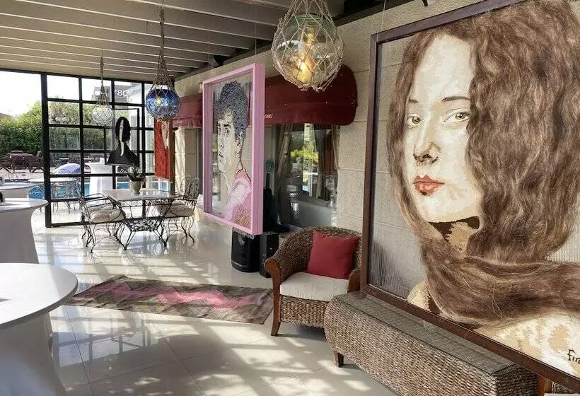 Rooms Smart Luxury Hotel & Beach