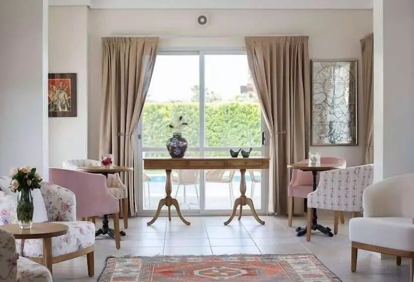 Rooms Smart Luxury Hotel & Beach