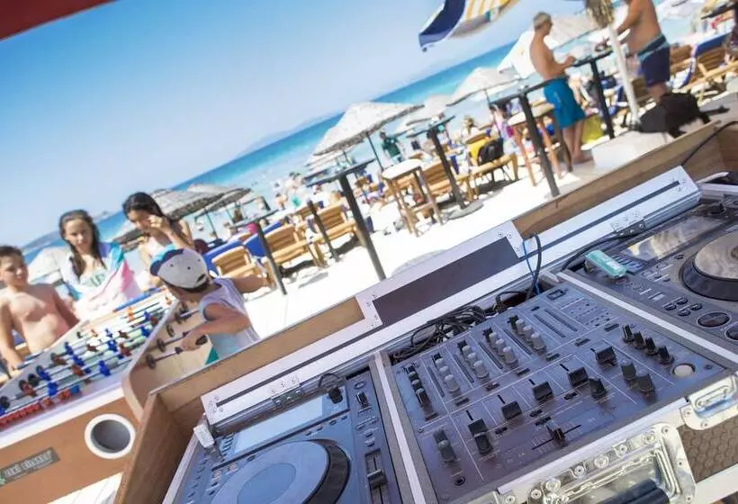 Rooms Smart Luxury Hotel & Beach