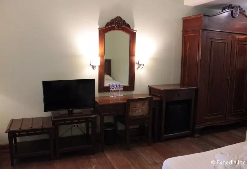 Hotel Salcedo De Vigan