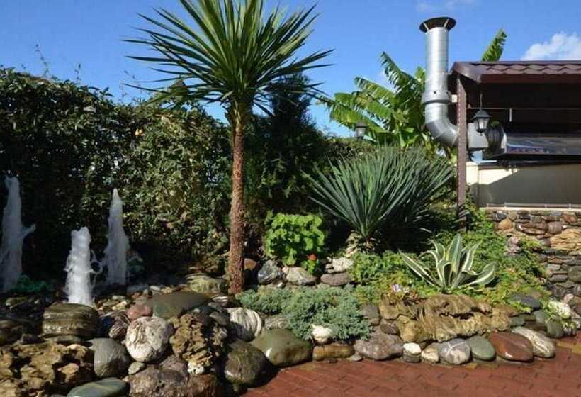 בית מלון כפרי Strana Magnoliy