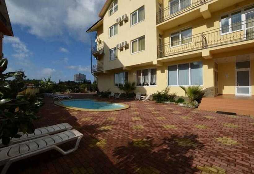 בית מלון כפרי Strana Magnoliy