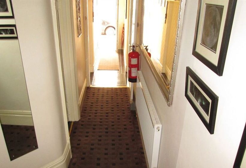 בית מלון כפרי The Garnett