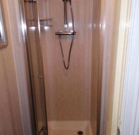 בית מלון כפרי The Garnett