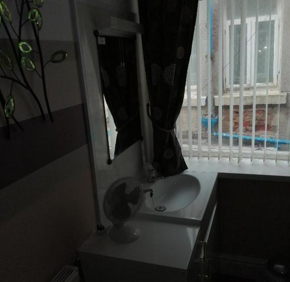 בית מלון כפרי The Garnett