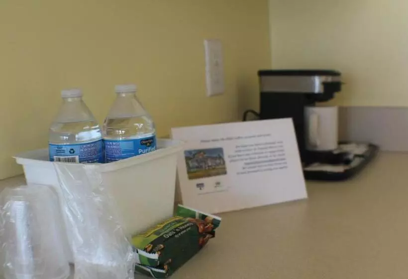 모텔 Topsail Shores Inn