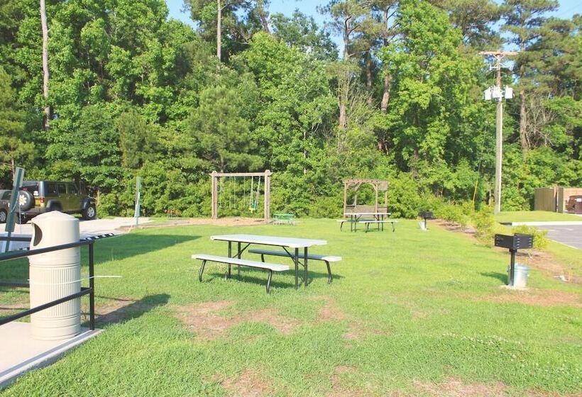 فندق على الطريق Topsail Shores Inn