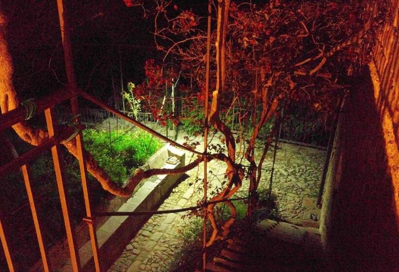 بنسيون Casa Migliaca