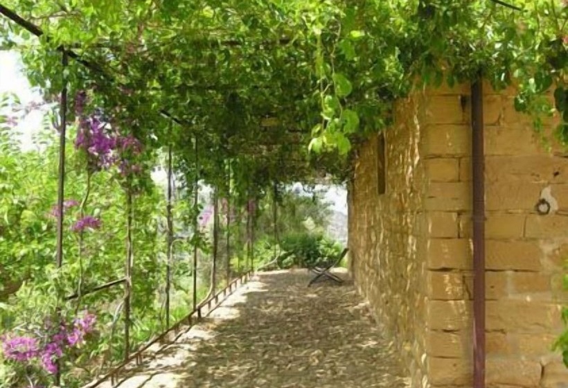 بنسيون Casa Migliaca