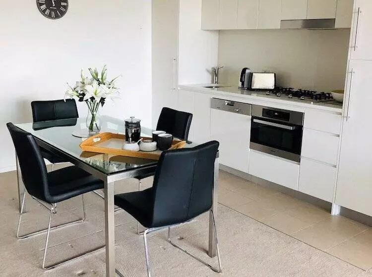 Wyndel Apartments   The Mint