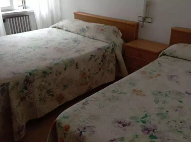 Hostal Oria