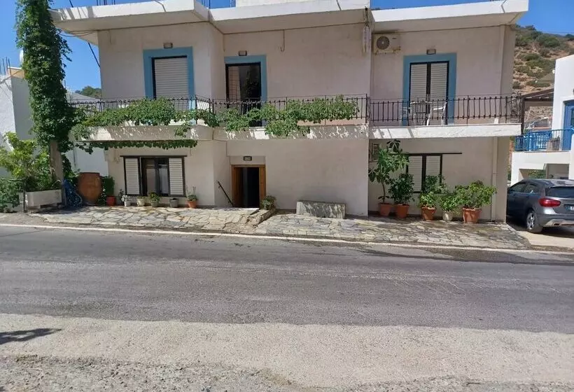 Argiro Studios And Apartments