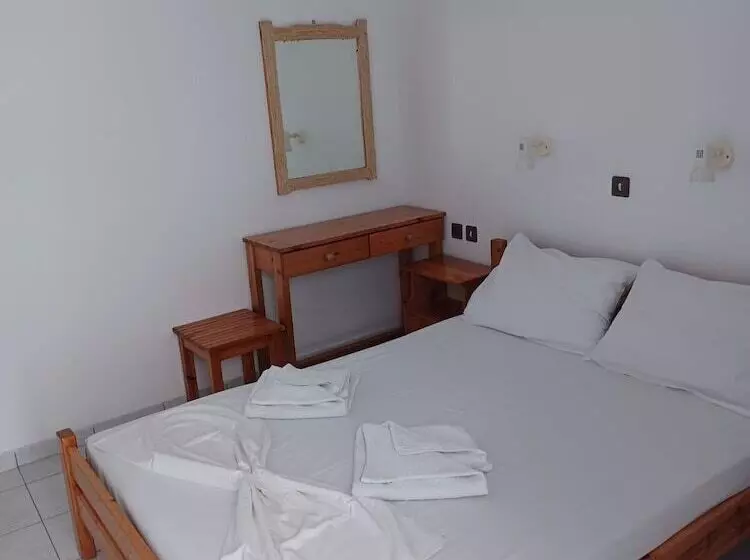 Argiro Studios And Apartments