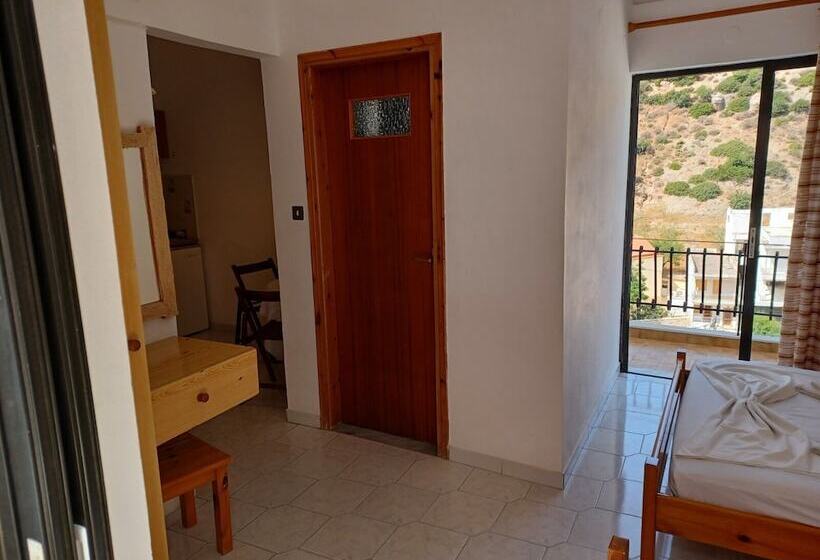 Argiro Studios And Apartments