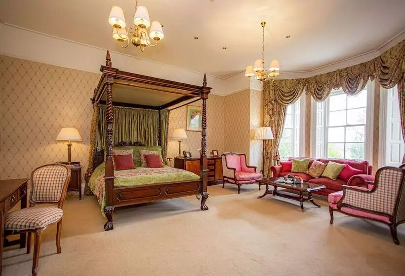 هتل Judges Country House