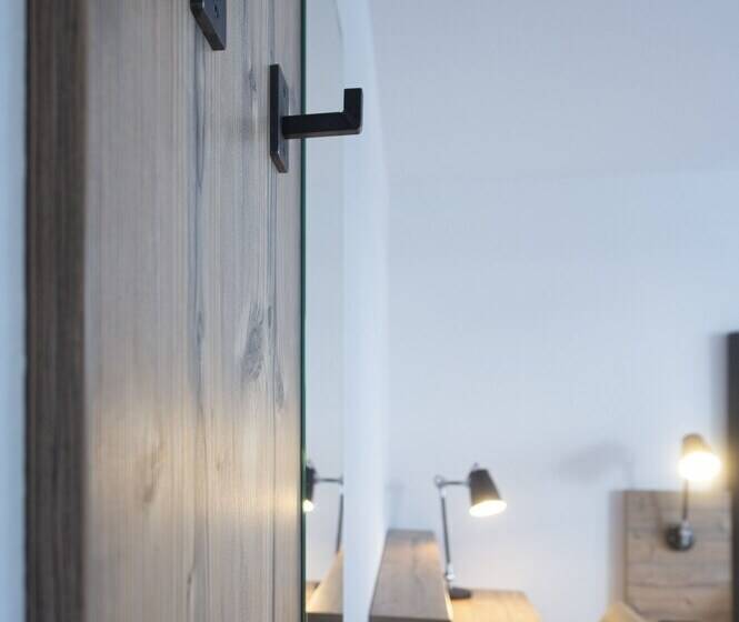 فندق Platzhirsch