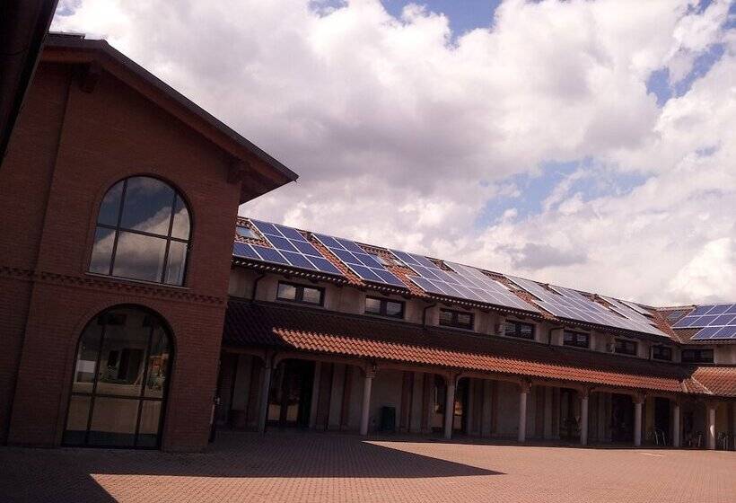 فندق ريفى Agriturismo Cascina Scola