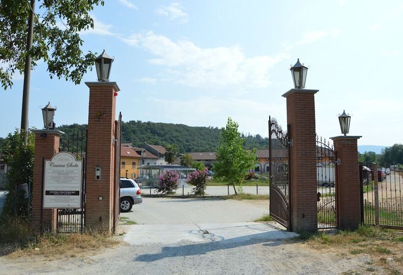 فندق ريفى Agriturismo Cascina Scola