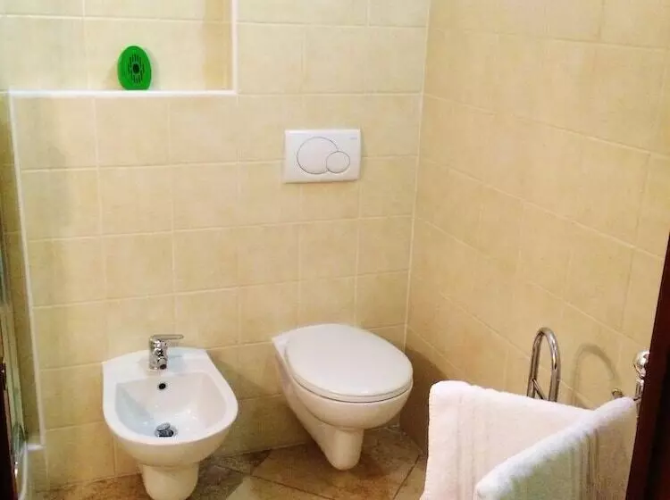 田舎風ホテル Agriturismo Cascina Scola