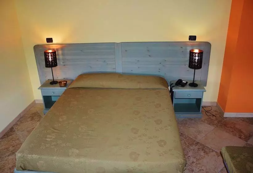 田舎風ホテル Agriturismo Cascina Scola