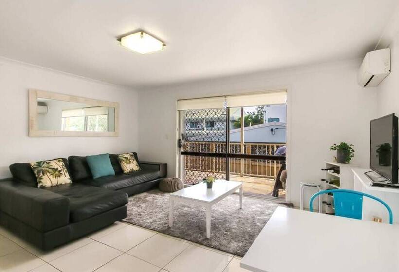 2 Bedroom Apartment On The Gold Coast