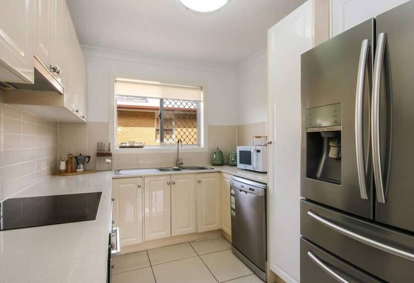 2 Bedroom Apartment On The Gold Coast