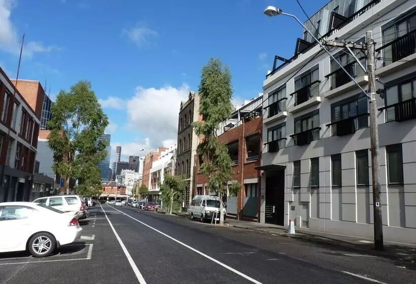 Australian Home Away At Market Square Melbourne