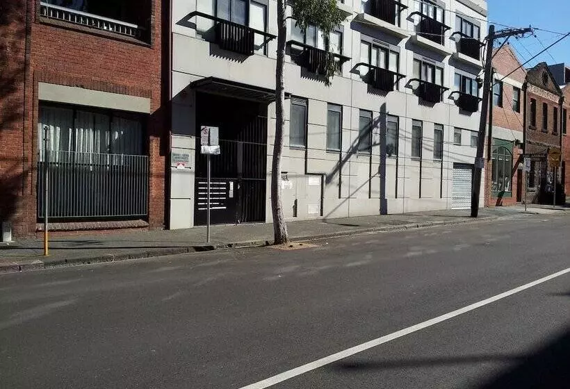 Australian Home Away At Market Square Melbourne