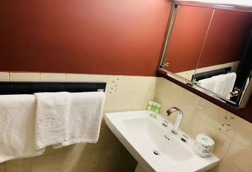 호텔 At The Waldorf