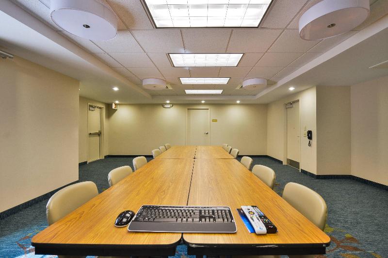 فندق Candlewood Suites Harrisburg Hershey, An Ihg