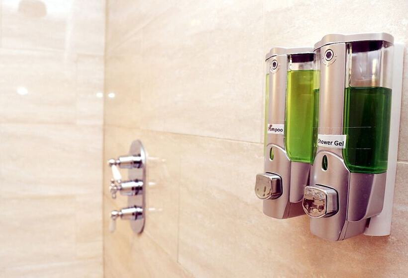 فندق Gatwick Inn